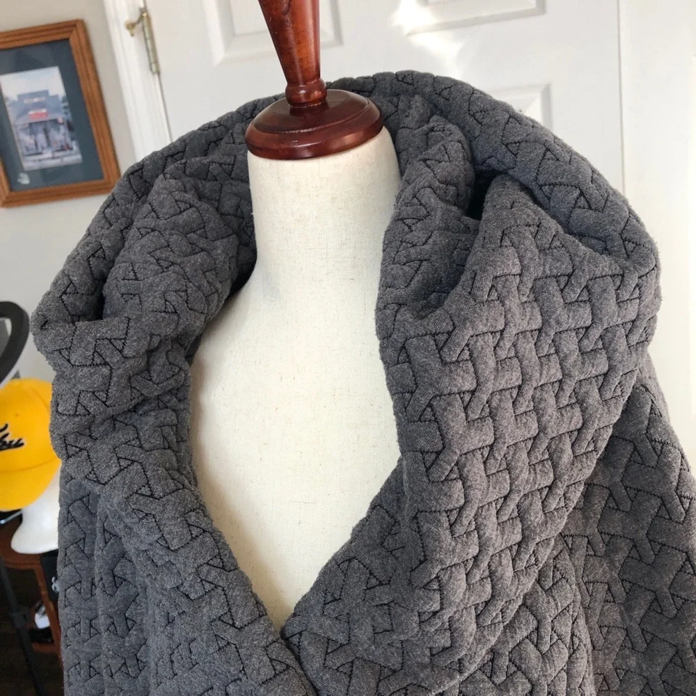 Gallery Charcoal Patterned Knit Hooded Coat - Picture 7 of 12